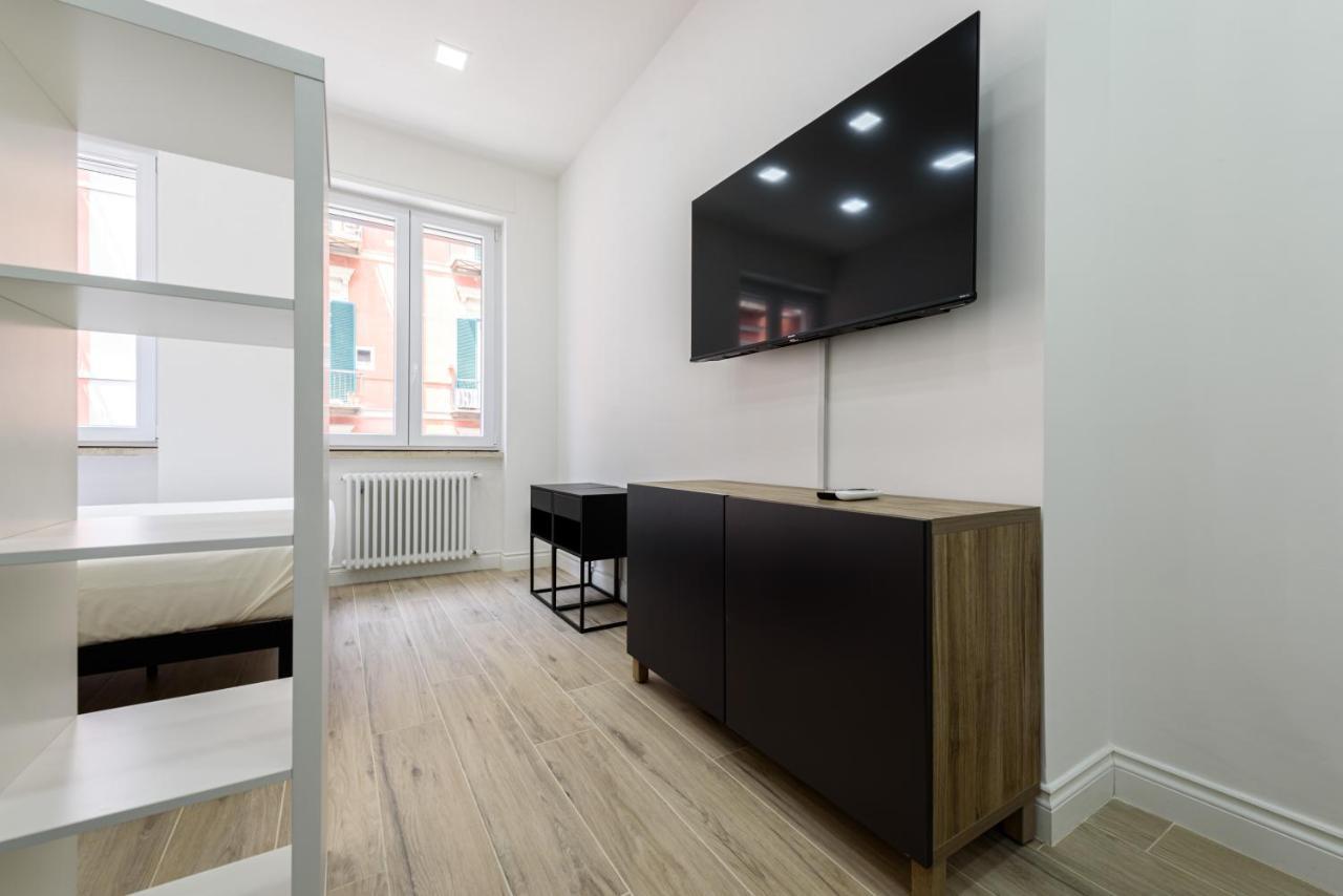 Tommaseo Seaside Apartments Naples Luaran gambar